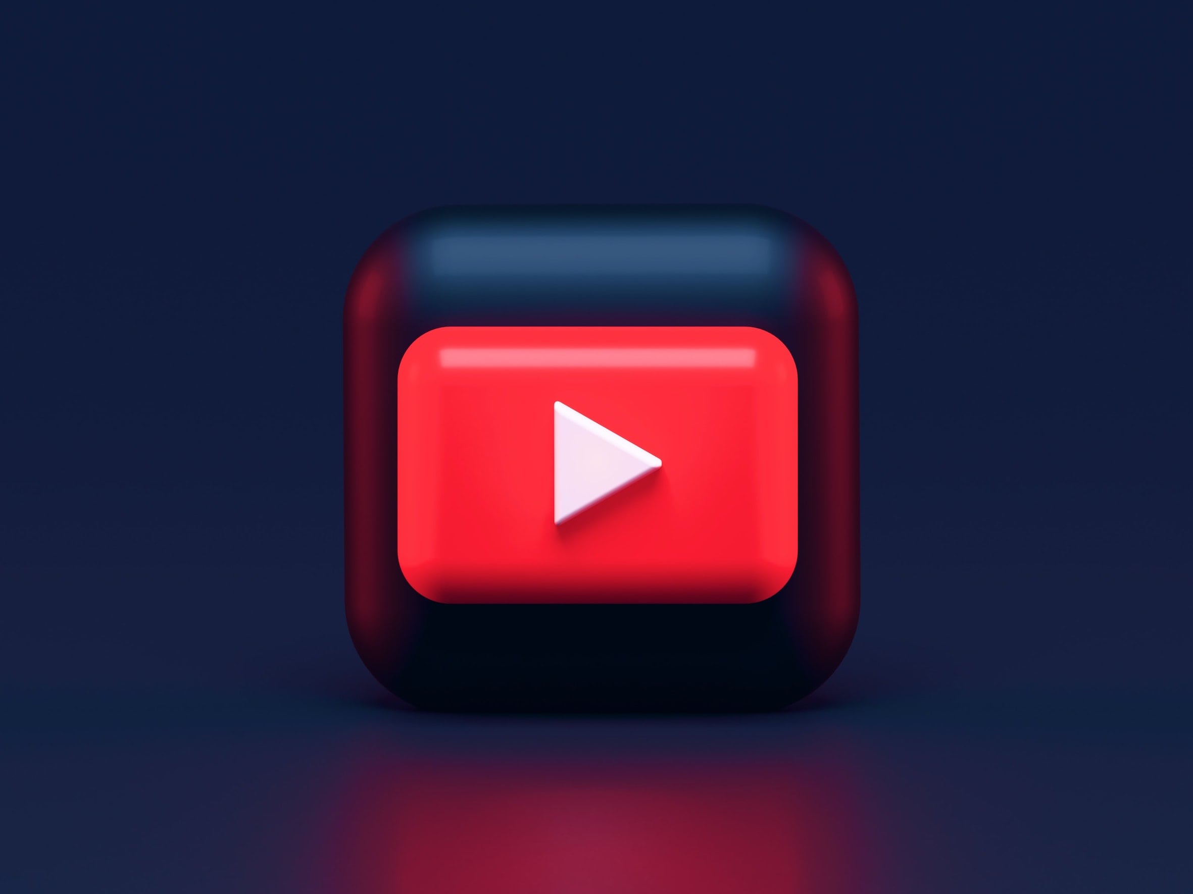 How a Professional Voice Over Artist Can Make your YouTube Videos More Attractive